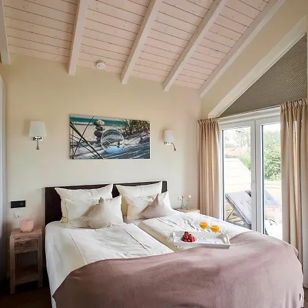 Luxuswellnesshaus Strandfee * Bliesdorf