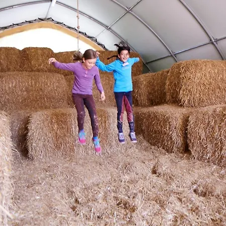 Luxuswellnesshaus Strandfee بيت للعطل